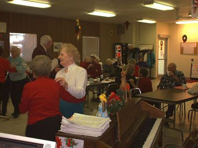 Antioch_Senior_Center_121901_40.JPG 35.2K